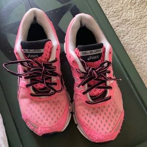 Gel Blur33 Oasics bright pink shoes